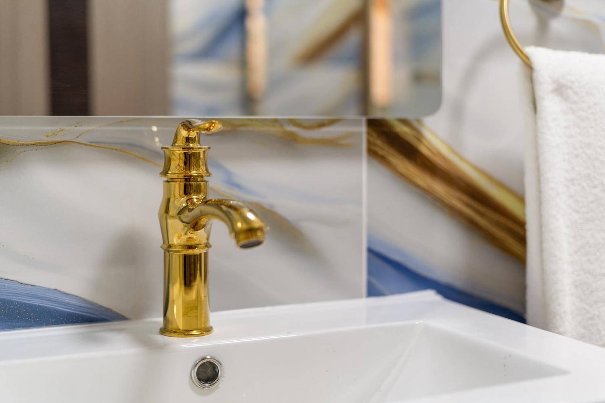 Exclusive 2-bedroom Retreat In Iconic Mayfair H8 Apartment *
